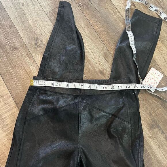 Free People Midnight Vegan Suede Skinny Pants. Size xs - Picture 5 of 11